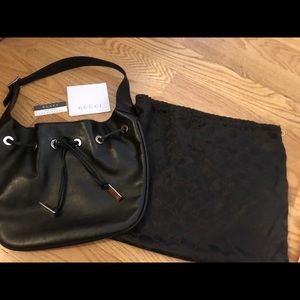 Gucci leather drawstring shoulder bag